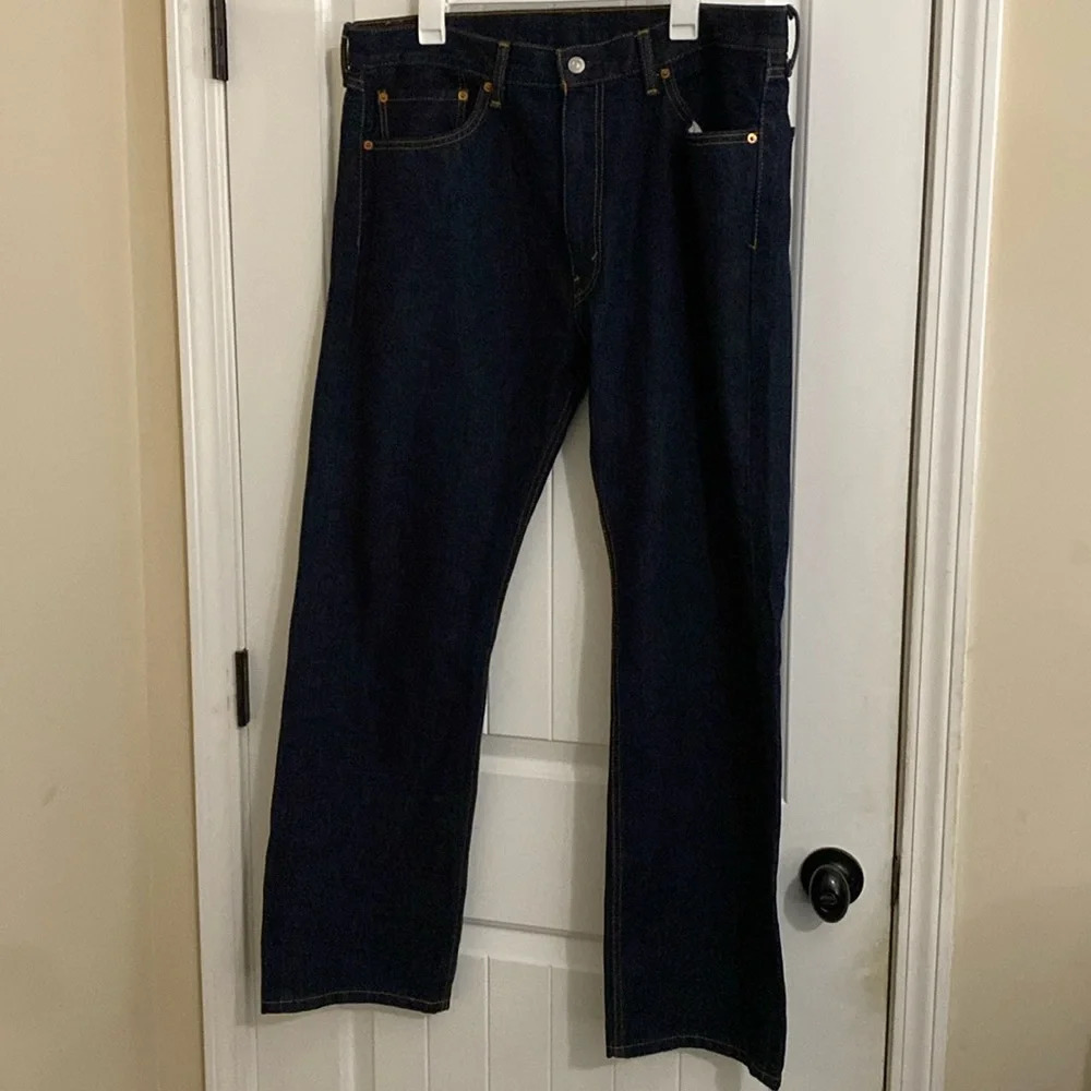 Levi Strauss & Co Men’s Dark Denim Jeans Size 38 x 32